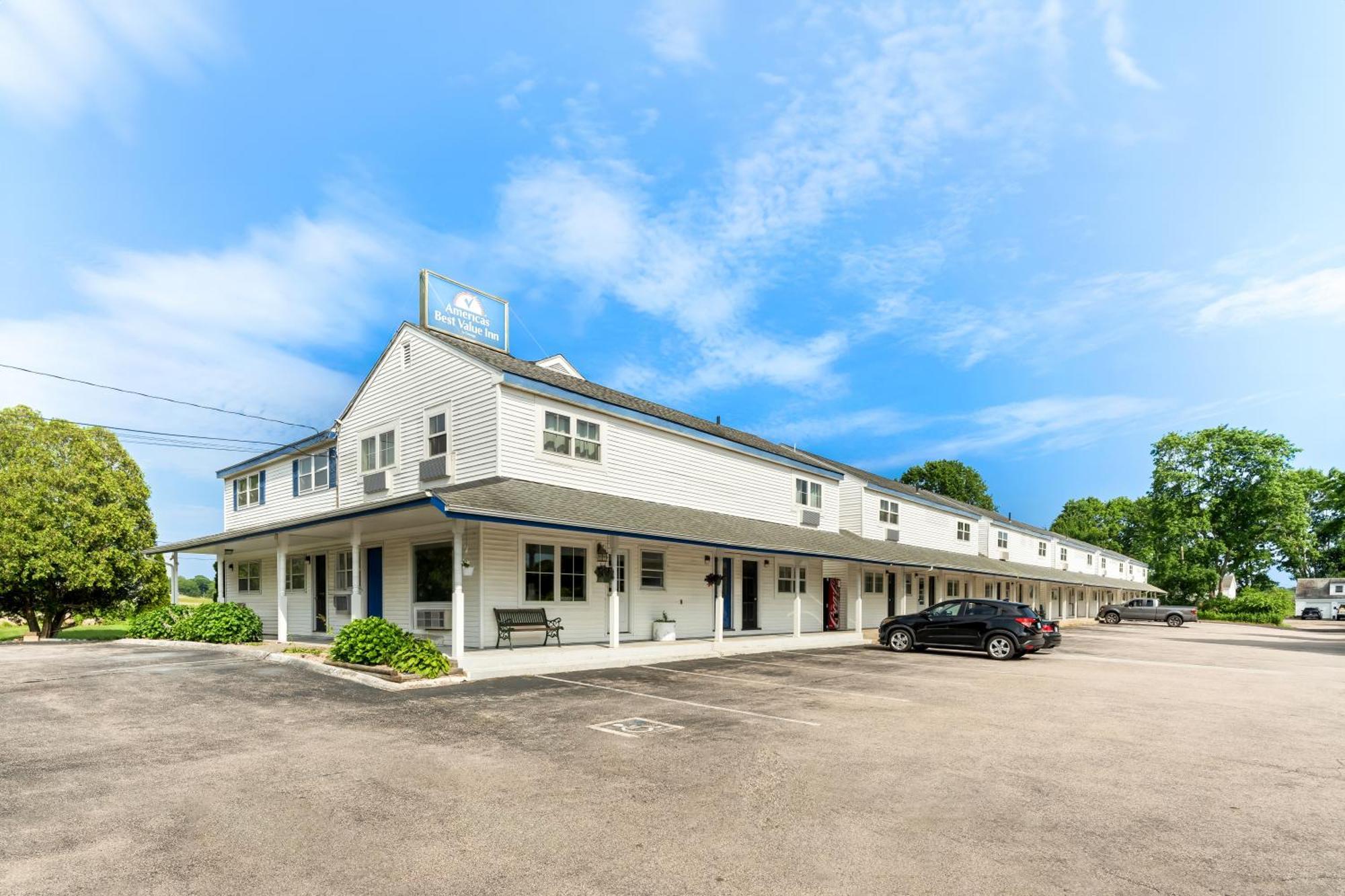 Americas Best Value Inn - Stonington Exterior foto